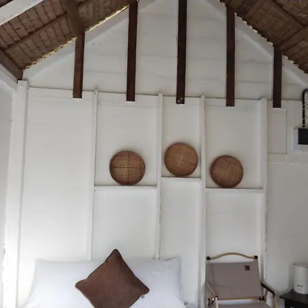 Baan Farang Homestay Phra Saeng Ban Nam Dam Exterior photo