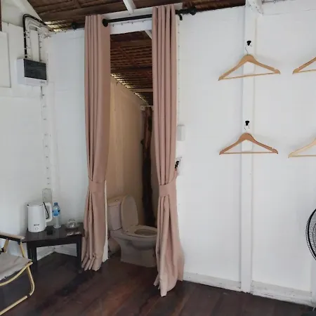 Baan Farang Homestay Phra Saeng Ban Nam Dam Exterior photo